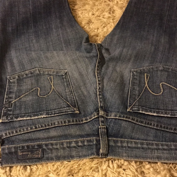 Jean - Picture 3 of 4